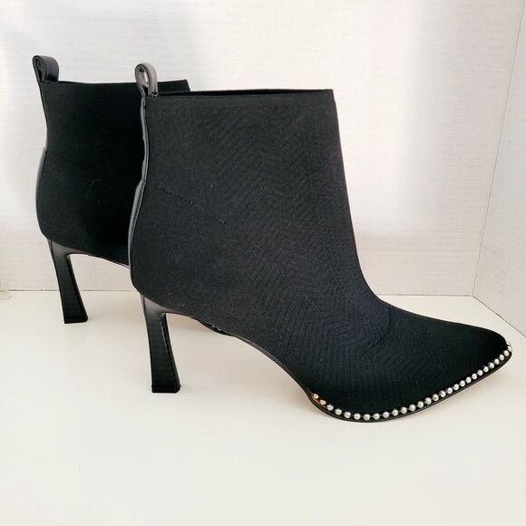 11 BCBGeneration Beya Black Stretch Fabric Ankle Boots Booties Pointed Toe Heels - Picture 1 of 13